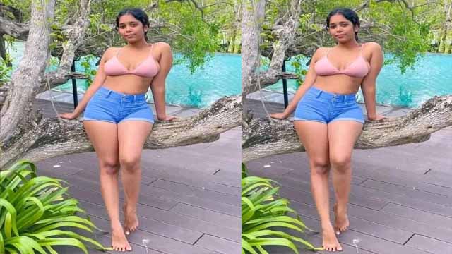 Lankan Babe Nude Showing Boobs And Masturbating