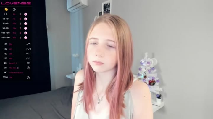Rosewellsk Nude Ticket Show HD