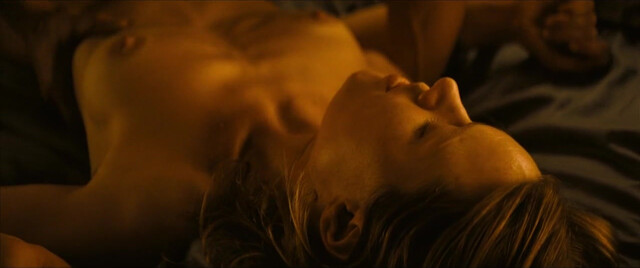 Camille Rowe nude xxx video from No Limit (2022)