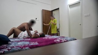Fucking desi wife infront of telugu maid