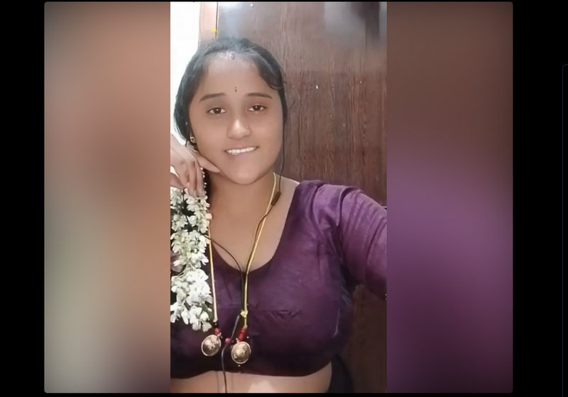 Hot Tamil Wife Big Tits Flash on live cam